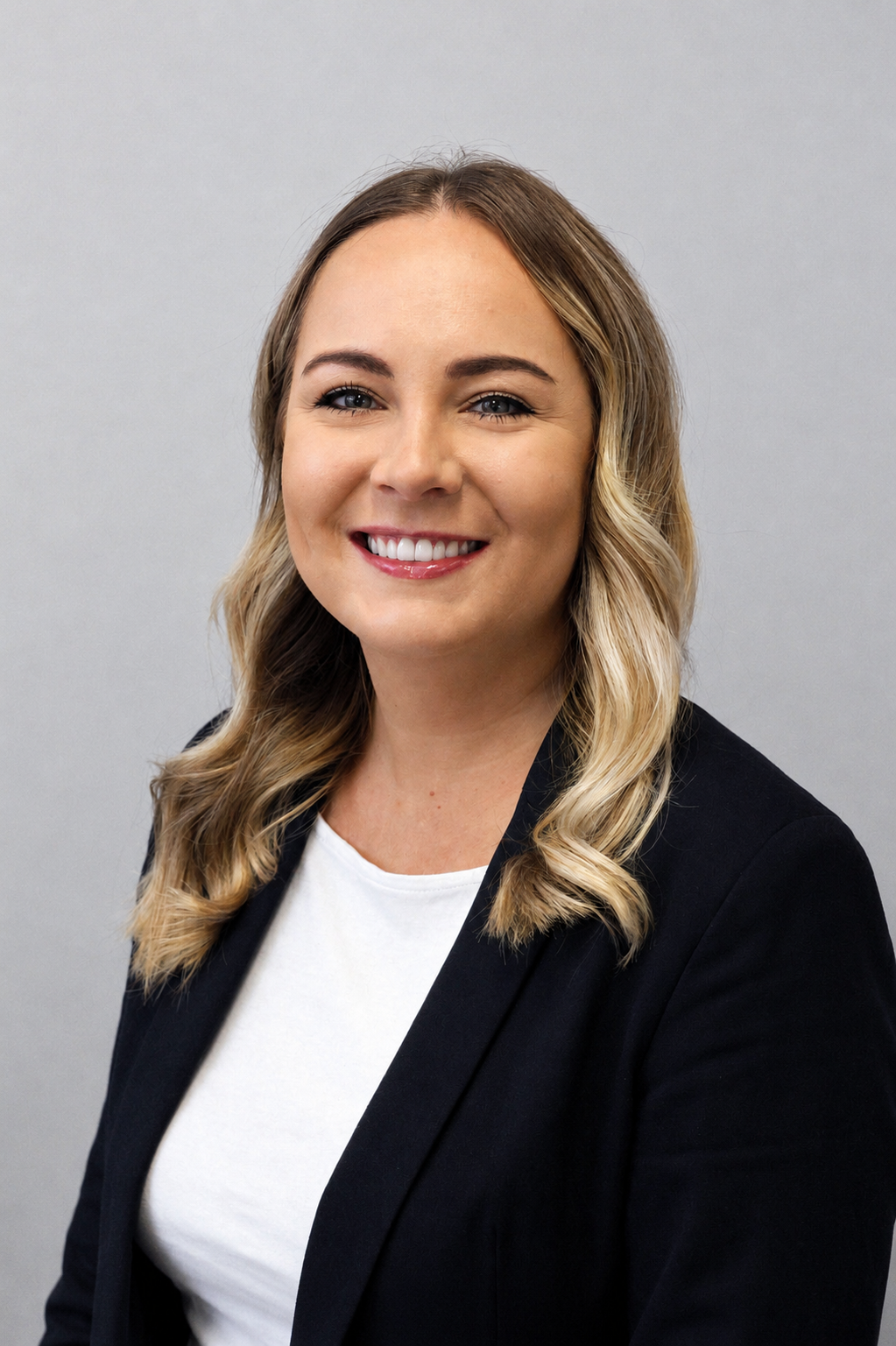 Lydia Cox Team Photo